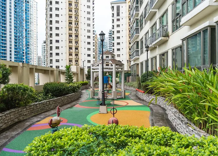 Elegant And Modern 2 Bedroom Golf Skyline View *